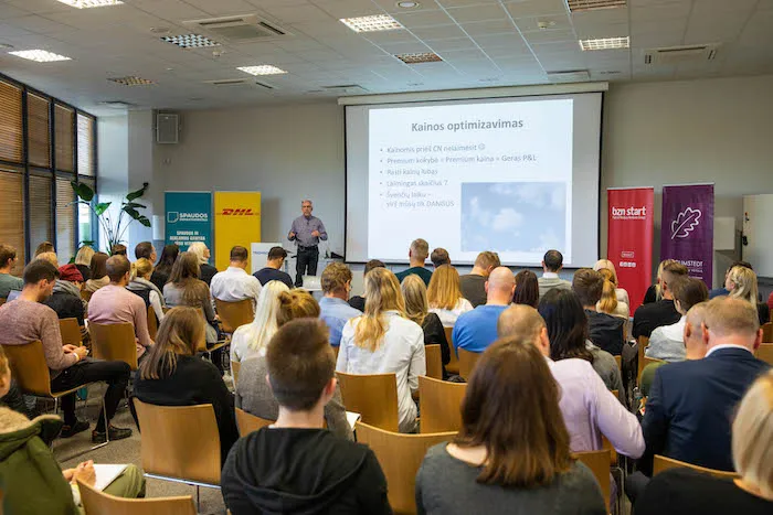 Prekyba „Amazon“: aukso kasykla ar juodas darbas?