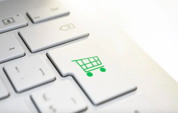 „Amazon“ tapo penktu lankomiausiu puslapiu pasaulyje