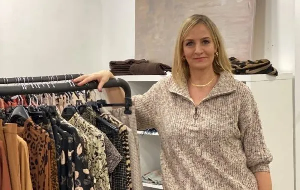 Suprasdama jaunimo saviraiškos svarbą, sukūrė el. parduotuvę