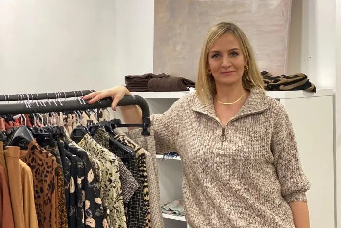 Suprasdama jaunimo saviraiškos svarbą, sukūrė el. parduotuvę