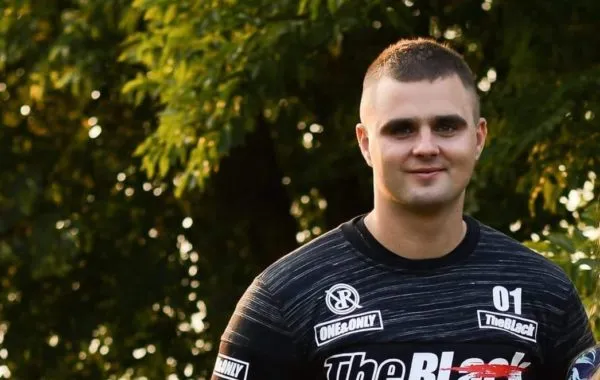 Pradėjęs nuo pavienių darbų, užaugino klestintį medžių pjovimo verslą