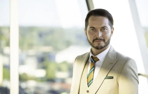 Užsieniečių įdarbinimas, atleidimas ir atlyginimo skaičiavimas