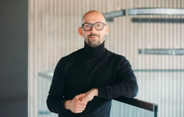 NEKONTROLIUOJAMAS DI NAUDOJIMAS – VERSLUI KAINUOJANTI KLAIDA