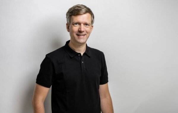 „BIFINITY“ VADOVAS: JEI ŠIMTAI MILIJONŲ ŽMONIŲ NEMATYTŲ BITKOINO VERTĖS, JO BURBULAS JAU SENIAI BŪTŲ SUBLIUŠKĘS
