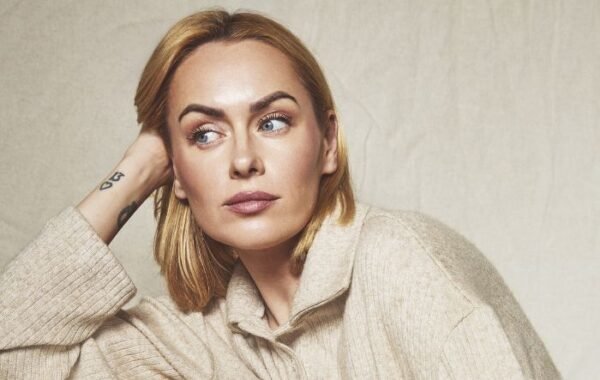 SIMONA NAINĖ: „KARTAIS TEREIKIA MAŽYČIO PASKATINIMO“ – KONFERENCIJOJE „MOTERS PINIGAI“ LAUKIA ĮKVEPIANČIOS ISTORIJOS