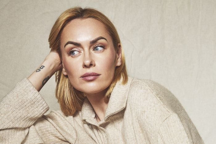 SIMONA NAINĖ: „KARTAIS TEREIKIA MAŽYČIO PASKATINIMO“ – KONFERENCIJOJE „MOTERS PINIGAI“ LAUKIA ĮKVEPIANČIOS ISTORIJOS