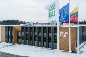 „BIOK LABORATORIJA“: KAIP IŠ MAŽOS GAMYKLOS GIMĖ 5 MLN. EURŲ VERTĖS PREKĖS ŽENKLAI