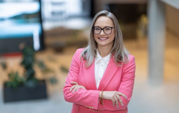 DIRBTINIS INTELEKTAS (DI) NEATIMA DARBO – BET KEIČIA TAISYKLES: KĄ TURI ŽINOTI JAUNIMAS