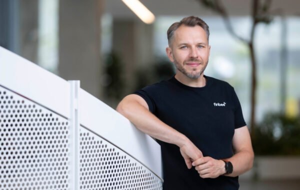 NUO 4 ŽMONIŲ KOMANDOS IKI 115 MLN. EURŲ PORTFELIO: „FINBEE“ AUGIMO ISTORIJA