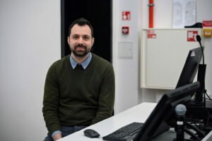 NUO VOS IŠLAIKYTO FIZIKOS EGZAMINO IKI DARBO „APPLE“: LIETUVIS KURIA LUSTUS, BE KURIŲ NEVEIKTŲ „IPHONE“