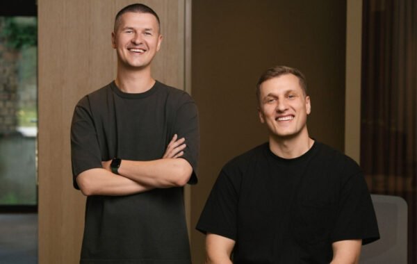1 MLN. EURŲ LIETUVIŲ DI STARTUOLIUI: „GUIDELESS“ TAIKOSI Į JAV IR EUROPOS RINKAS